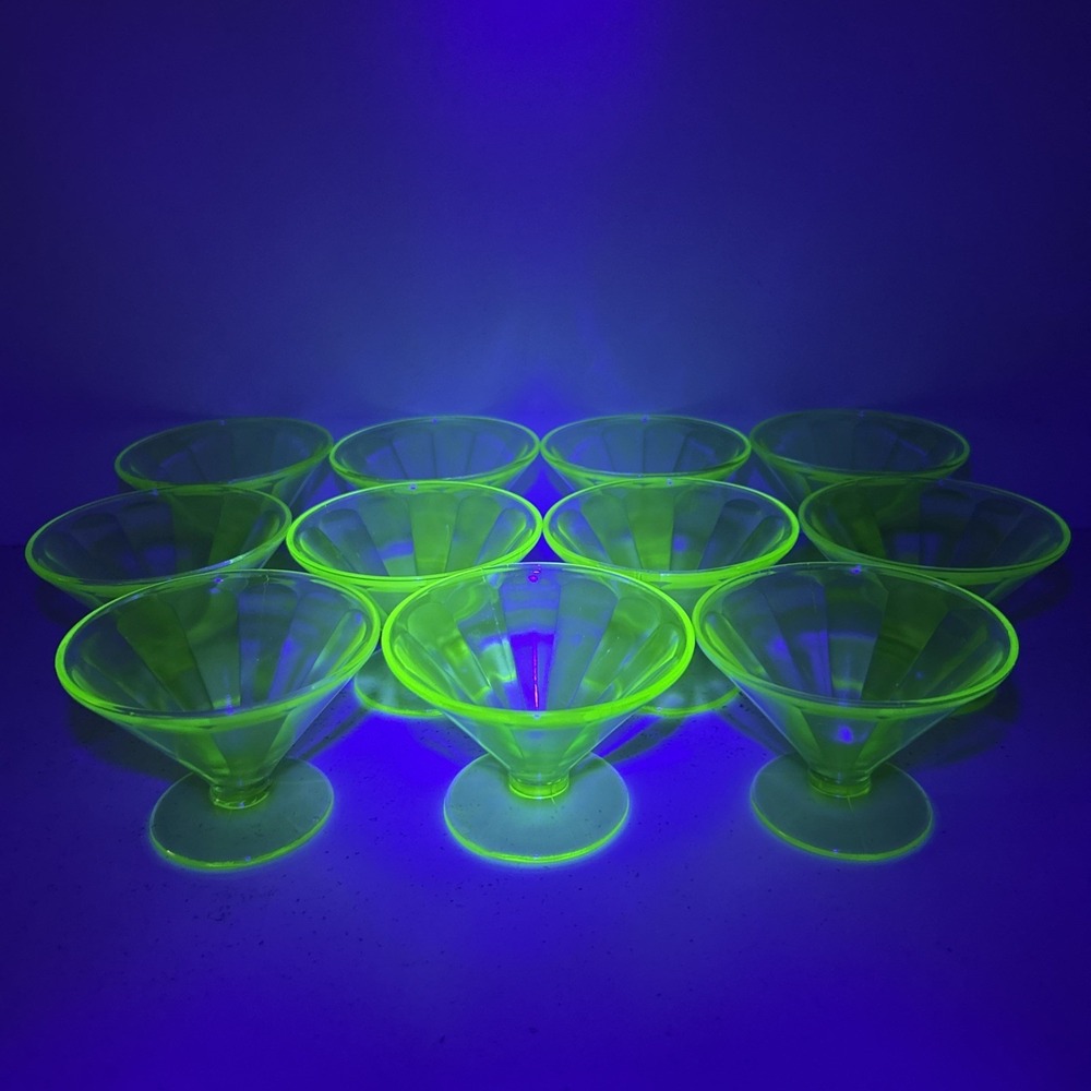 Vintage Federal Glass Uranium Green Block Optic Sherbet Dish Bowl‎ Qty 11